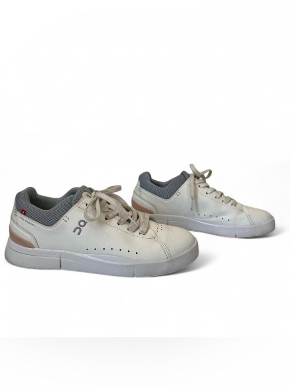 On Running Womens The Roger Advantage Tennis Inspired Sneakers size 8 - Picture 2 of 10